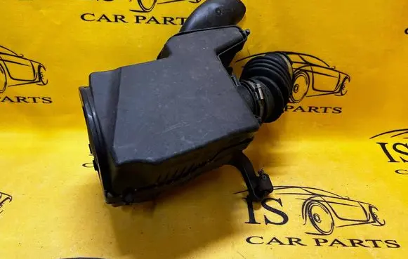 Ford Kuga II Air filter box BV619C679CB