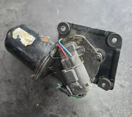 Nissan Primera Rear window wiper motor