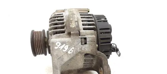 Audi A4 S4 B5 8D Generator/alternator 058903016E