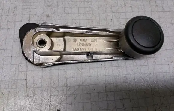 Audi 80 90 B3 Rear door window winding handle 443837581D 893837597