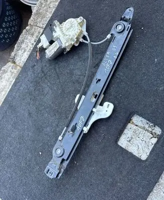 Seat Altea Rear door window regulator with motor 5P0839402 119434
