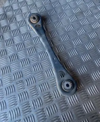 Rear upper control arm/wishbone