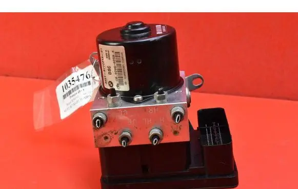 BMW X3 E83 ABS Pump 6772213-01