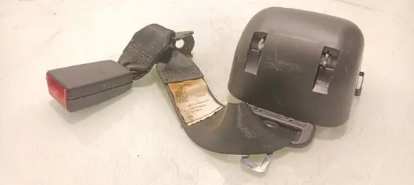 Volkswagen Jetta VI Middle seatbelt (rear) 5C6857807D