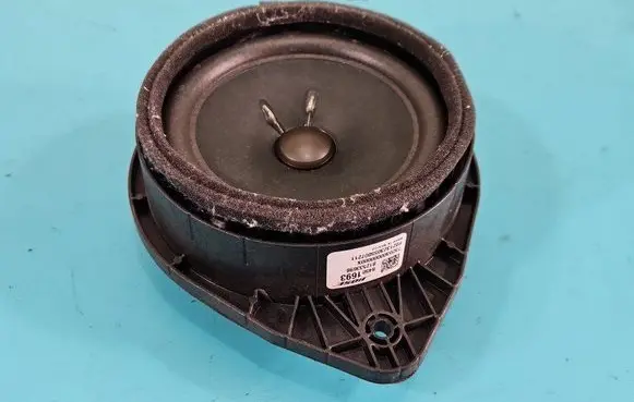 Opel Insignia B Front door speaker 84501693 IMPRK1456861