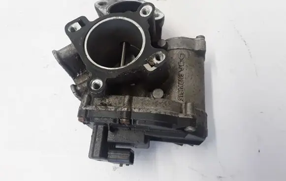 Renault Master III Electric throttle body valve 147105543R