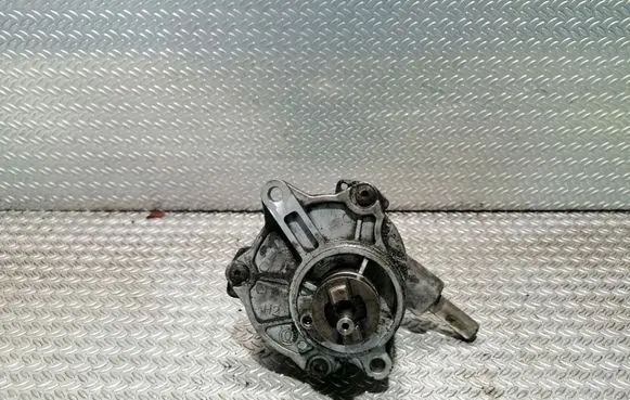 Mercedes-Benz Sprinter W901 W902 W903 W904 Vacuum pump A6112300265