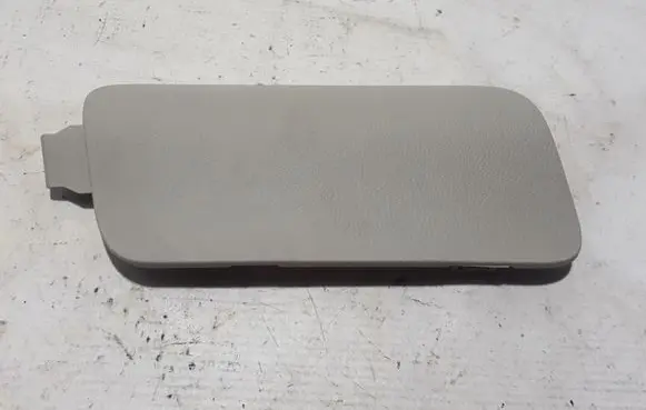 Chrysler Pacifica Tailgate/trunk side cover trim 5XU43TRMAA