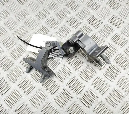 Mercedes-Benz EQA Front door hinges set A1777209305 A1777209505