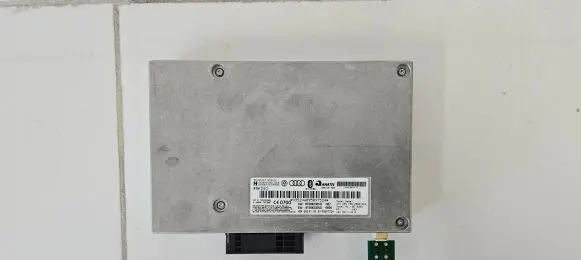 Audi A4 S4 B8 8K Bluetooth control unit module 8T0862335D