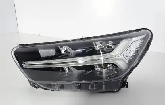 Volvo XC40 Headlight/headlamp 31655635