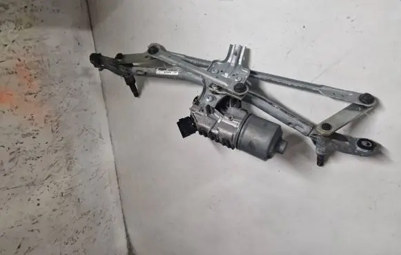 Citroen Berlingo Front wiper linkage and motor 3397020954 9682861480