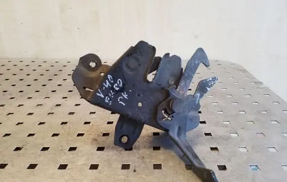 Volvo S40, V40 Engine bonnet/hood lock/catch