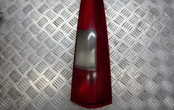 Volvo V70 Rear/tail lights 9157800