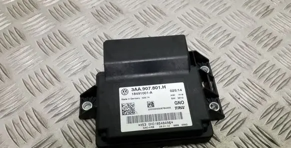 Volkswagen PASSAT B7 Hand brake control module 3AA907801H