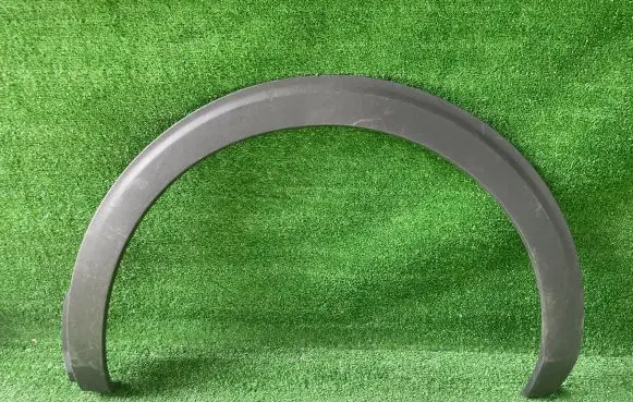 Peugeot 5008 II Front door trim (molding) 