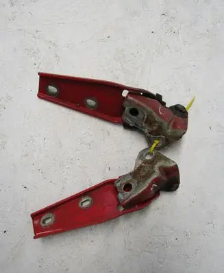 Seat Toledo II (1M) Engine bonnet/hood hinges 1M0823301B