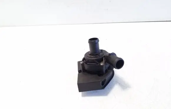 Volkswagen Tiguan Electric auxiliary coolant/water pump 5Q0965567