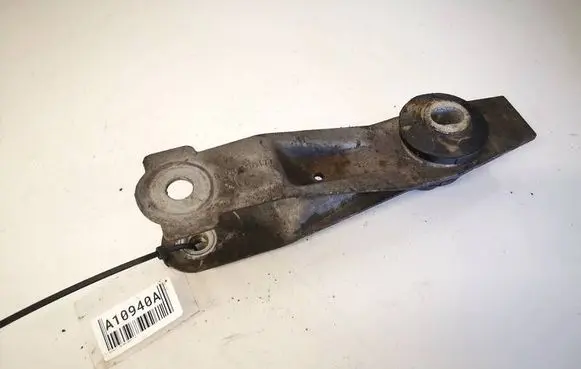 Renault Laguna II Engine mounting bracket 8200400177