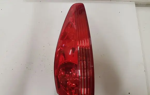 Peugeot 607 Rear/tail lights