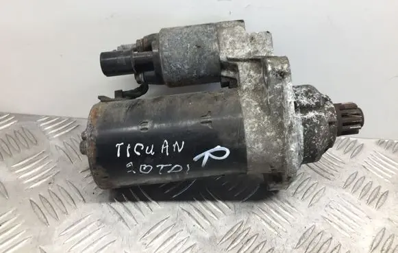Volkswagen Tiguan Starter motor 02M911024A