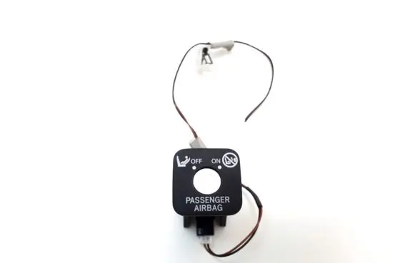 Toyota Auris 150 Passenger airbag on/off switch 