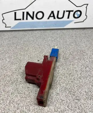 BMW 3 E30 Central locking motor 1377141