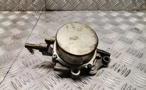 Jaguar XF X250 Vacuum pump 9x2q2a451bd