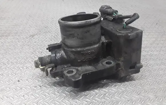 Toyota Avensis T250 Throttle valve 27020