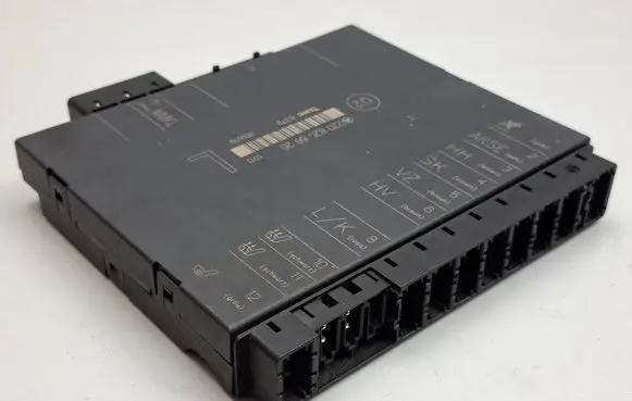 Mercedes-Benz S W220 Seat control module 2208206826
