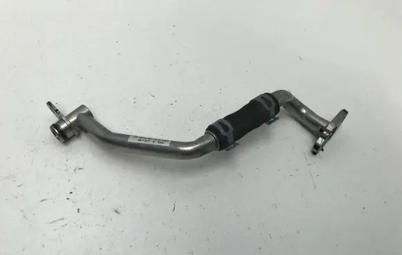 Mercedes-Benz GLC AMG Turbo turbocharger oiling pipe/hose A2760901600