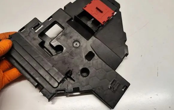 Fuse box cover