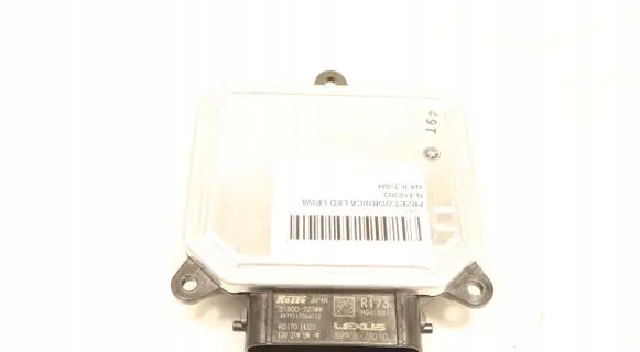 Lexus NX Voltage converter/converter module 