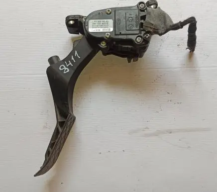 Volkswagen Transporter - Caravelle T5 Accelerator throttle pedal 7H1721503D
