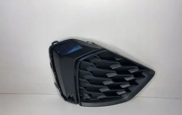Audi A3 8Y Front bumper lower grill 8y0807681b