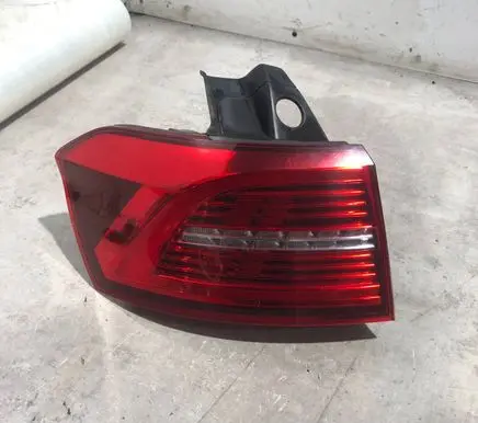 Volkswagen PASSAT B8 Rear/tail lights 3G9945207