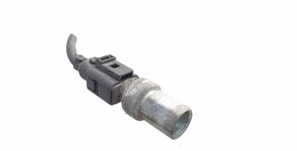 Volkswagen Golf IV Air conditioning (A/C) pressure sensor 1j0973703