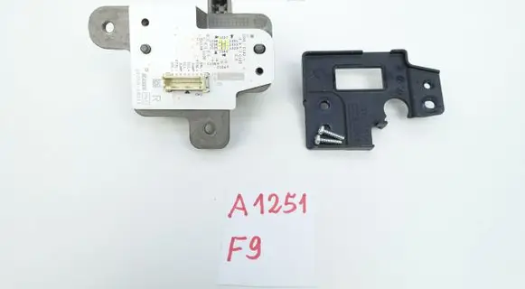 Toyota Corolla Verso AR10 Xenon control unit/module 1005919011