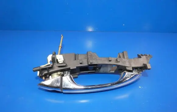 Mercedes-Benz CLS C219 Front door exterior handle 