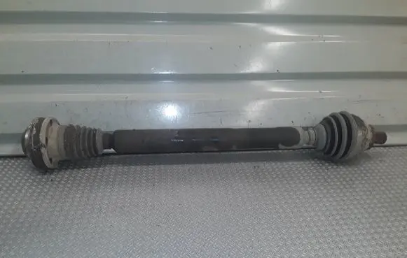 Volkswagen PASSAT CC Front driveshaft 