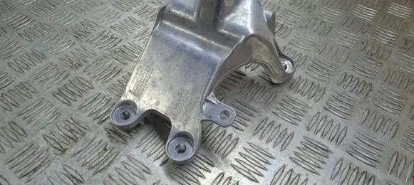 Porsche Macan (95B) Engine mounting bracket 95B199308C