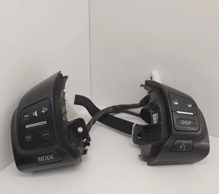 Steering wheel buttons/switches