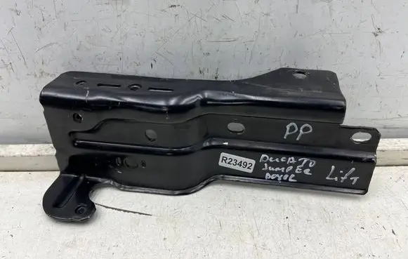 Peugeot Boxer Headlight/headlamp mounting bracket 