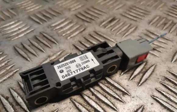 Chrysler 300 - 300C Airbag deployment crash/impact sensor 04671779AC