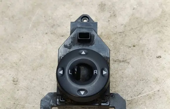 Hyundai Santa Fe Wing mirror switch 371480