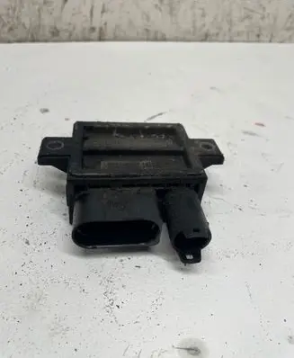 Mercedes-Benz C W204 Glow plug pre-heat relay A6461532579 0003794549 0522120202