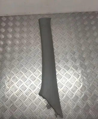 Hyundai Santa Fe (A) pillar trim 858102B010