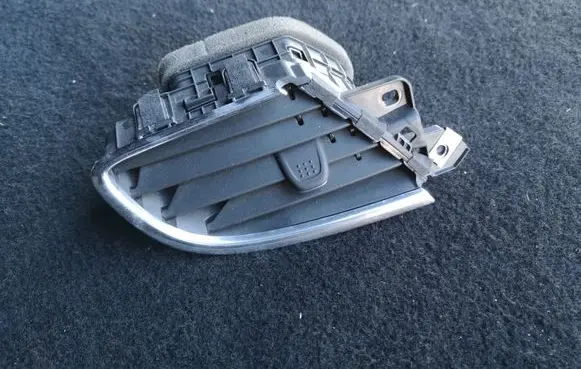Opel Mokka X Dashboard side air vent grill/cover trim 42570817