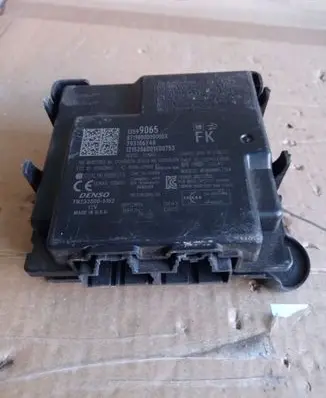 Chevrolet Volt II Keyless (KESSY) go control unit/module 13599065