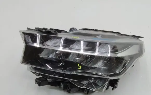 Suzuki SX4 S-Cross Headlight/headlamp 6429L